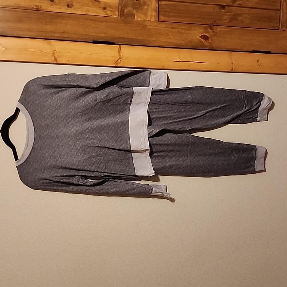 Jaclyn Intimates gray pajama set